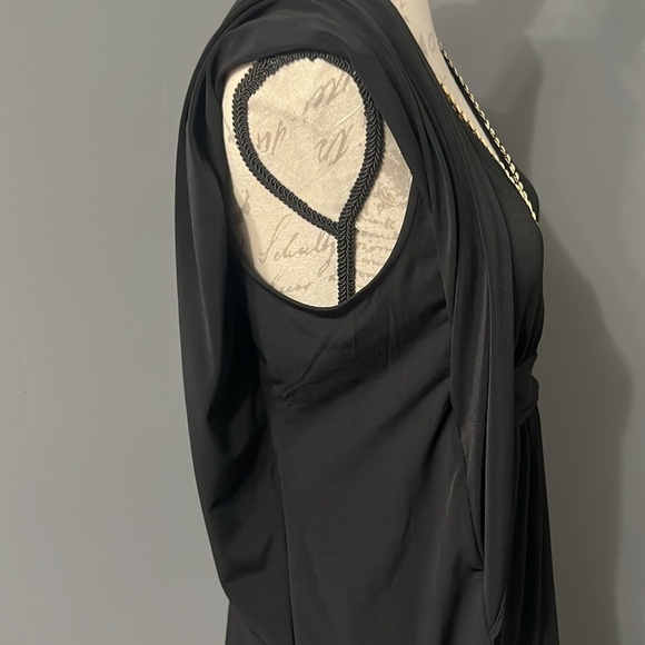 White House Black Market Black Chain Neck Tunic w Short Flutter Sleeves Medium - Picture 4 of 7